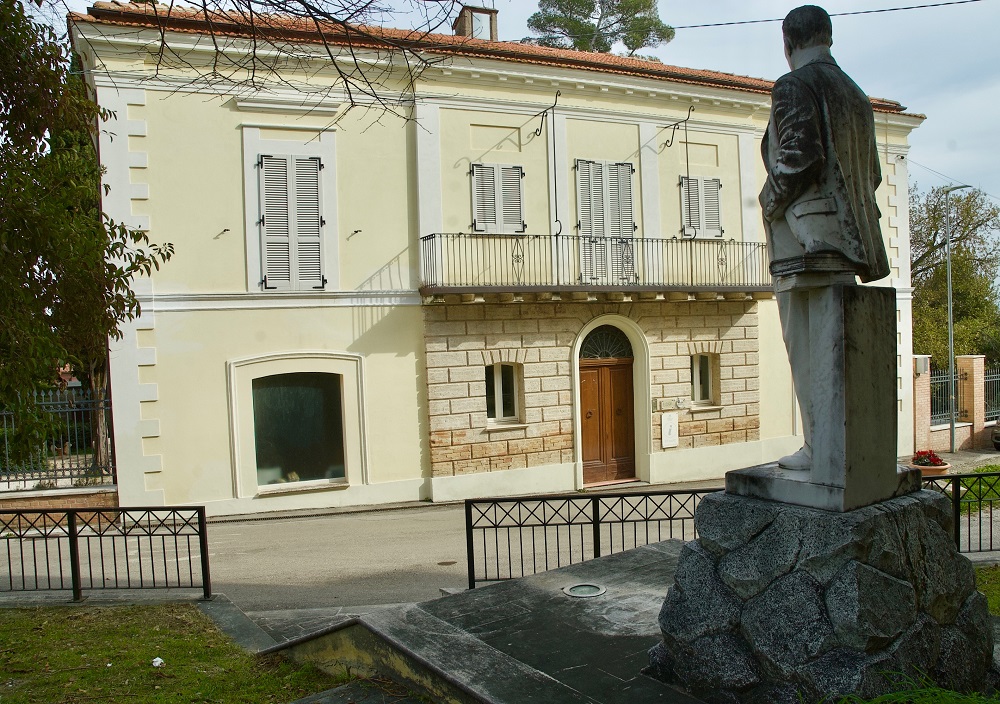 Villa de Lollis